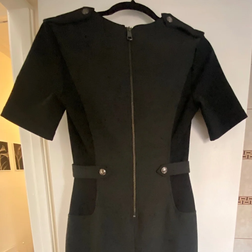 Burberry London Fitted Dress - Picture 5 of 5